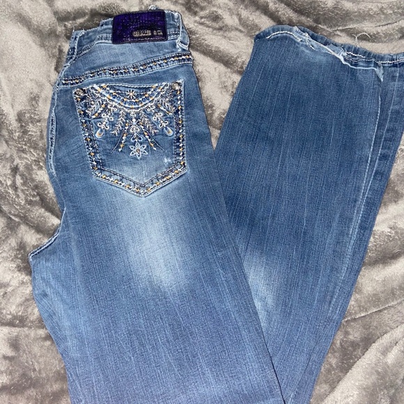 Grace in LA Jeans - Picture 13 of 13